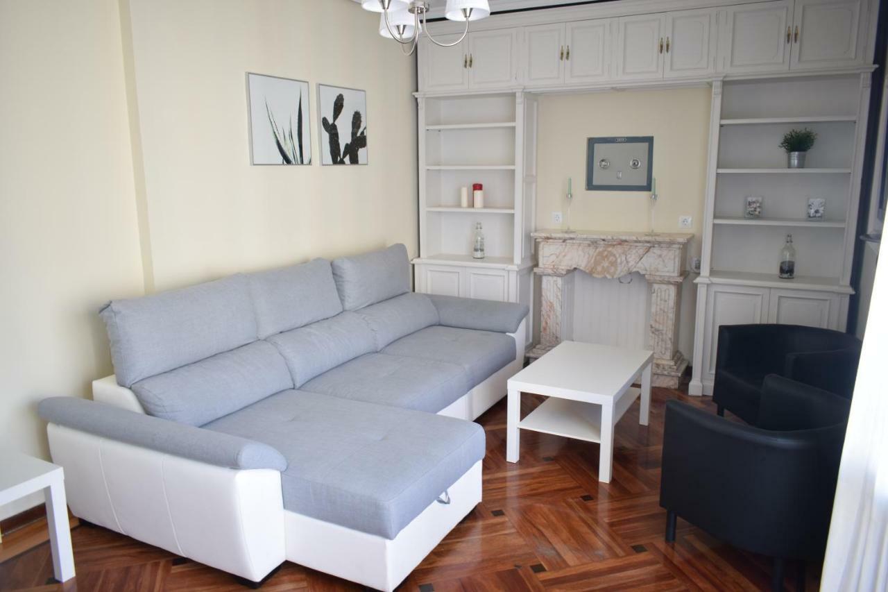 Espacios Blanco Santiago - Con Parking. Apartment บายาโดลิด ภายนอก รูปภาพ