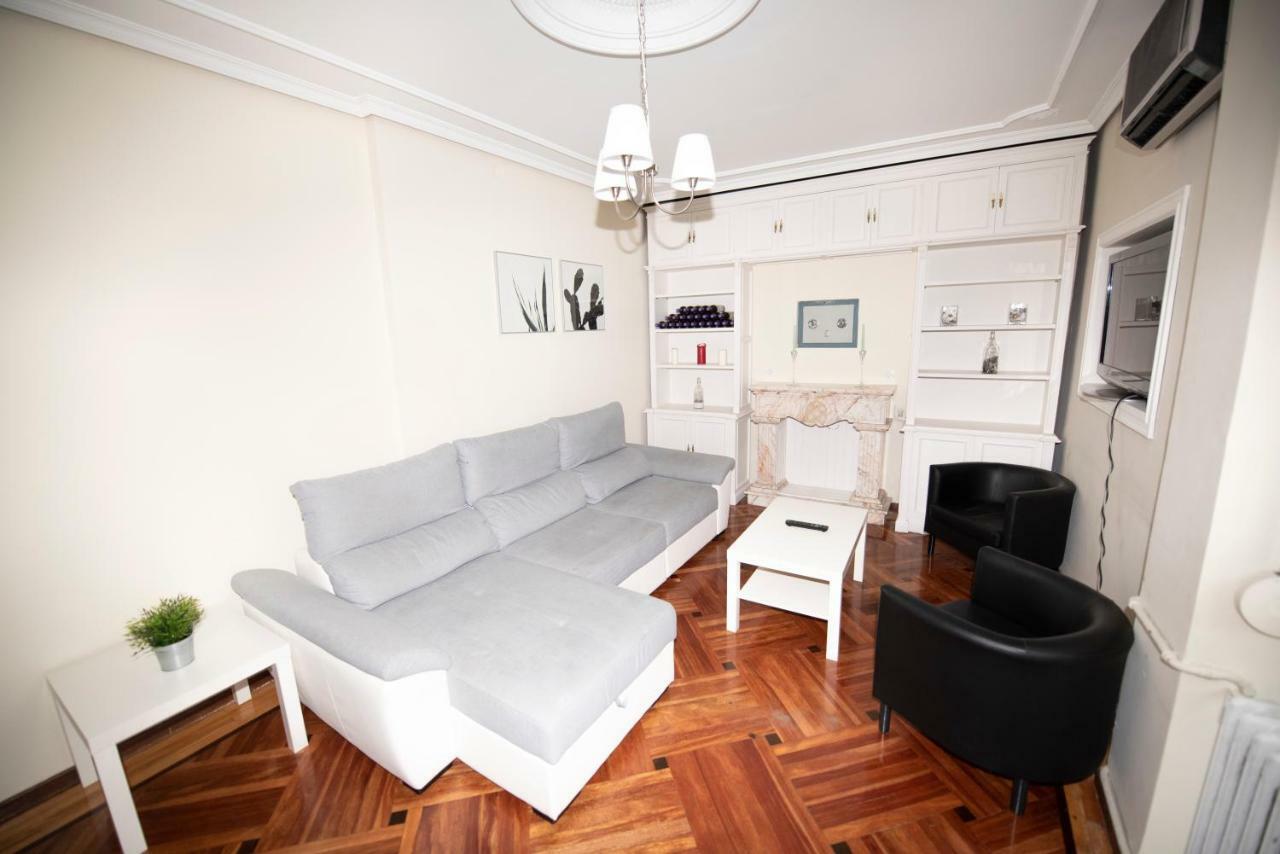 Espacios Blanco Santiago - Con Parking. Apartment บายาโดลิด ภายนอก รูปภาพ